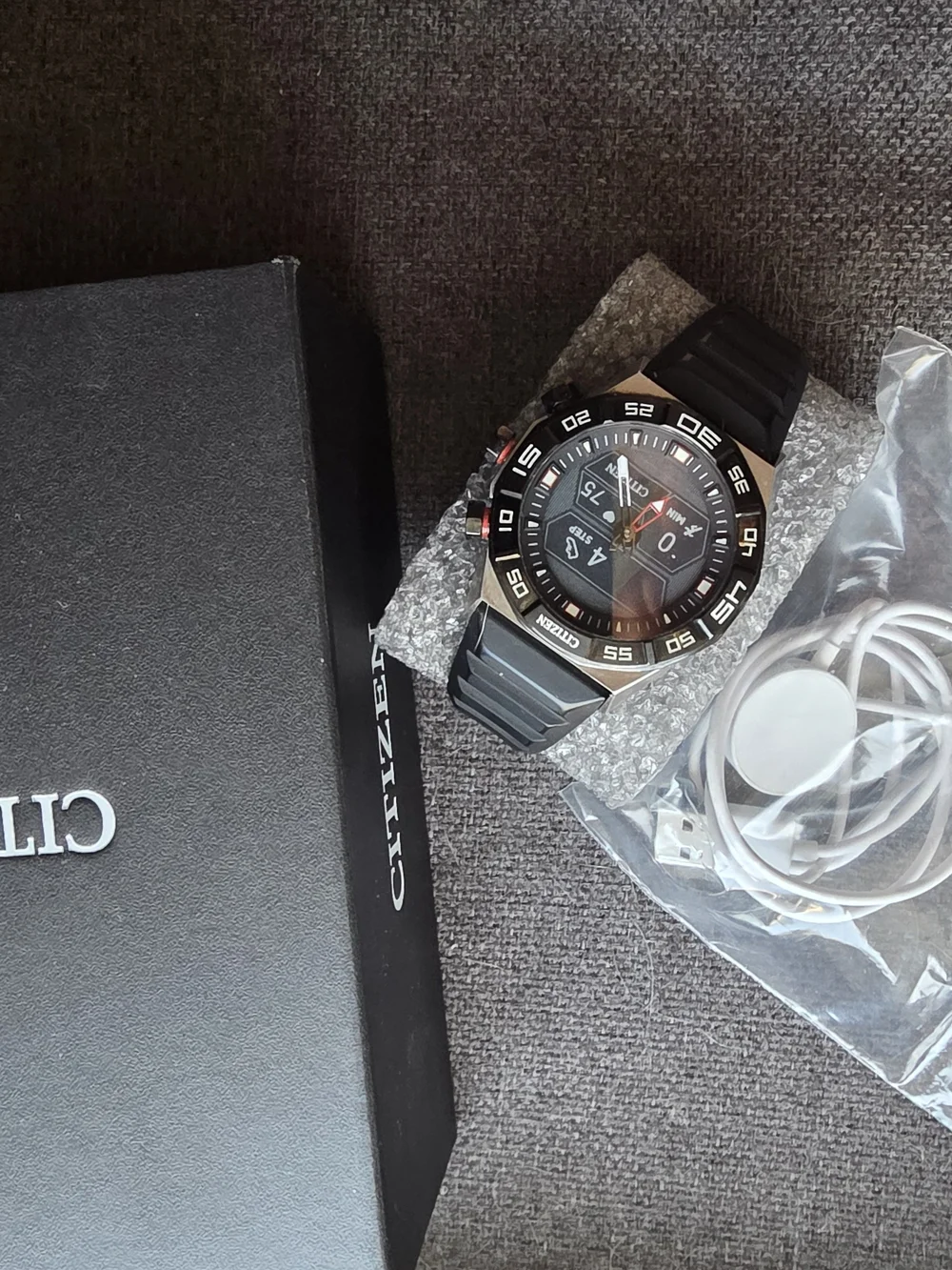 Citizen CZ Smart PQ2 Hybrid Smartwatch , YouQ Wellness, Silicone band .